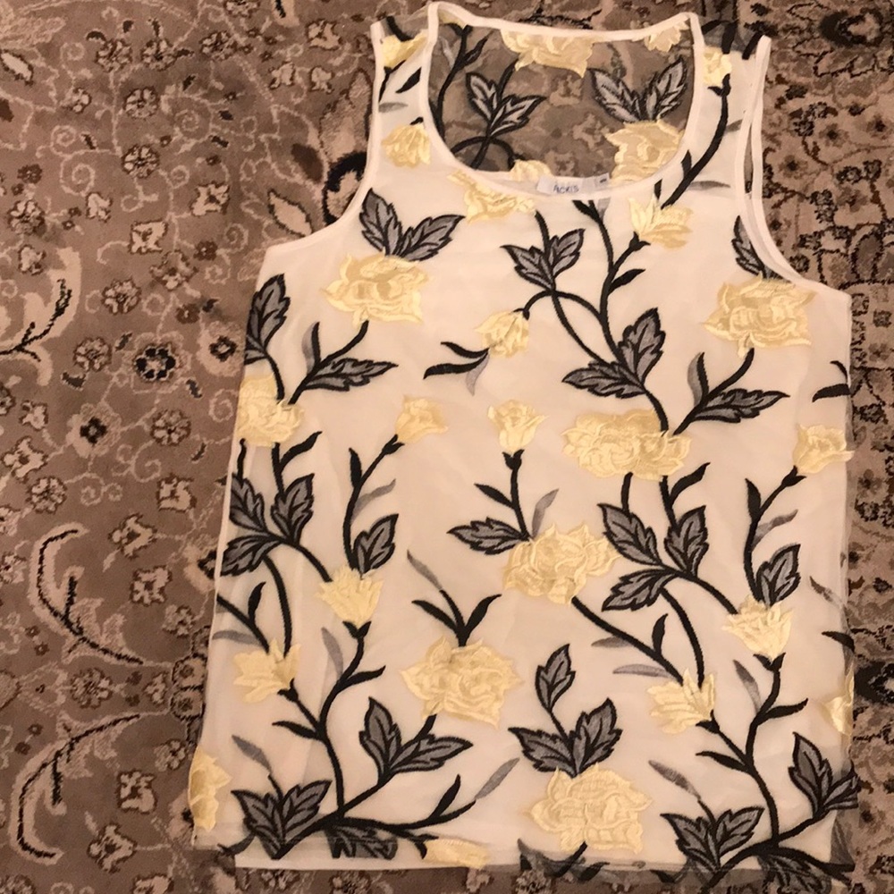 Elegant and nice top.